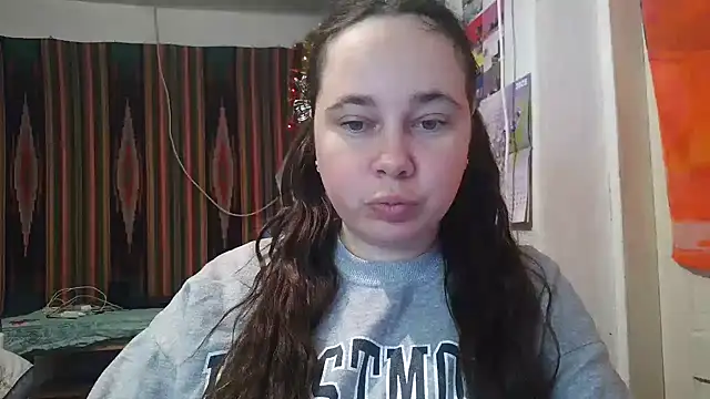 Cora Maro online show from October 6, 2025, 12:06 pm