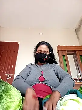 Snapshot of Neha-Roy chatting on January 10, 2026, 5:58 am Neha-Roy online show from January 10, 2026, 5:58 am