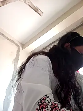 Snapshot of Neha-Roy chatting on February 26, 2026, 5:29 am Neha-Roy online show from February 26, 2026, 5:29 am