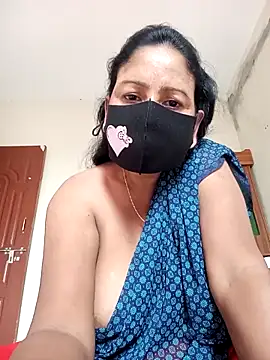 Snapshot of Neha-Roy chatting on October 13, 2025, 6:26 am Neha-Roy online show from October 13, 2025, 6:26 am