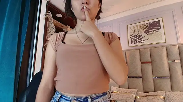 Emelie Ch1 online show from March 15, 2025, 7:53 am