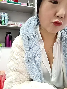 Snapshot of AHL756 chatting on February 26, 2025, 5:46 am AHL756 online show from February 26, 2025, 5:46 am