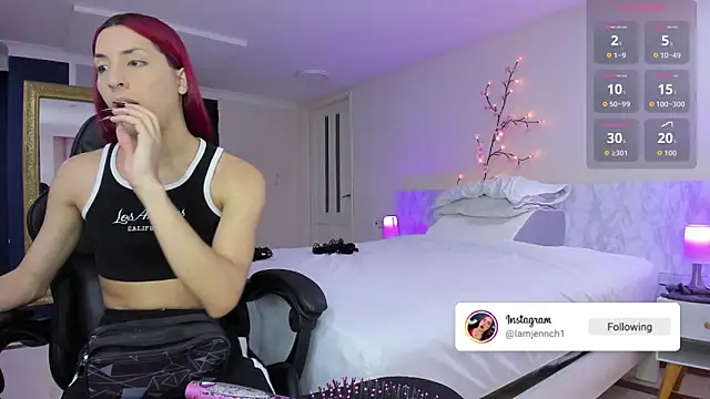 Snapshot of charolbruce_1 chatting on November 6, 2025, 12:31 pm charolbruce 1 online show from November 6, 2025, 12:31 pm