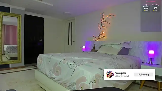 Snapshot of charolbruce_1 chatting on December 20, 2025, 12:08 pm charolbruce 1 online show from December 20, 2025, 12:08 pm