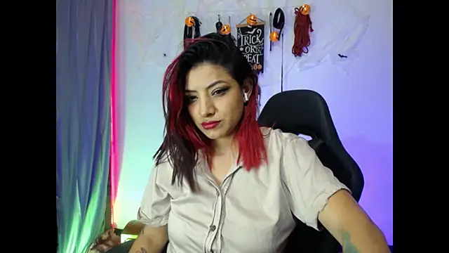 TAFITASLAVE online show from October 28, 2025, 10:31 pm