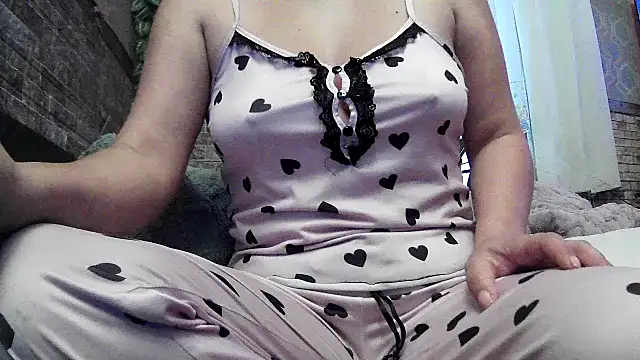 Snapshot of LisaPuree chatting on February 27, 2026, 5:18 am LisaPuree online show from February 27, 2026, 5:18 am