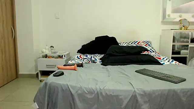 Snapshot of AnnieRoss69 chatting on December 5, 2025, 7:12 pm AnnieRoss69 online show from December 5, 2025, 7:12 pm