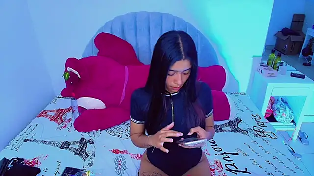 charlotte 0309 online show from December 2, 2025, 11:06 pm