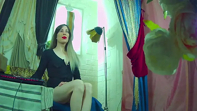 Snapshot of Mary_Loon chatting on February 25, 2026, 6:41 pm Mary Loon online show from February 25, 2026, 6:41 pm