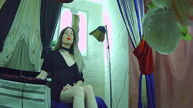 Snapshot of Mary_Loon chatting on November 8, 2025, 11:03 am Mary Loon online show from November 8, 2025, 11:03 am