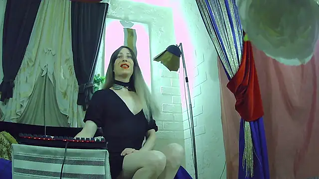 Snapshot of Mary_Loon chatting on November 12, 2025, 4:22 pm Mary Loon online show from November 12, 2025, 4:22 pm