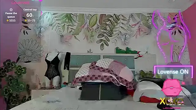 Snapshot of bigblacktransxxx chatting on January 12, 2026, 11:53 pm bigblacktransxxx online show from January 12, 2026, 11:53 pm