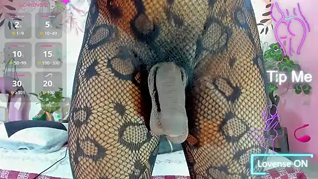 Snapshot of bigblacktransxxx chatting on November 11, 2025, 12:38 am bigblacktransxxx online show from November 11, 2025, 12:38 am