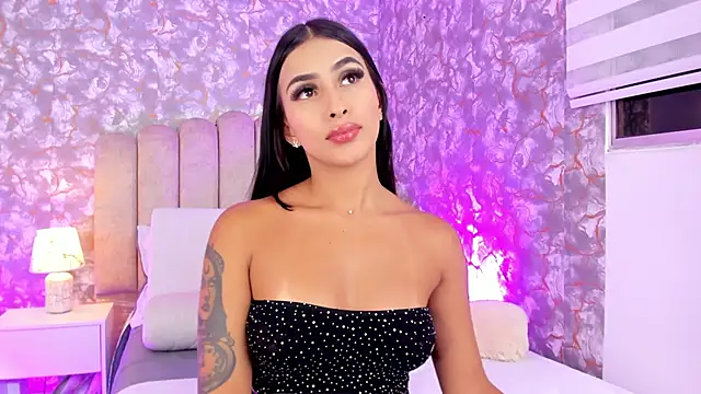 Snapshot of MiaTowson chatting on October 16, 2025, 12:30 am MiaTowson online show from October 16, 2025, 12:30 am