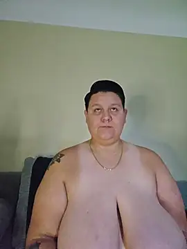 DevilDahm online show from July 28, 2026, 2:13 pm