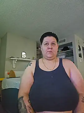 Snapshot of DevilDahm chatting on January 10, 2026, 12:17 am DevilDahm online show from January 10, 2026, 12:17 am