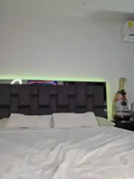 Sthef Castle online show from April 7, 2026, 12:29 pm