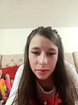 Snapshot of RubyEmerald chatting on November 28, 2025, 3:39 am RubyEmerald online show from November 28, 2025, 3:39 am