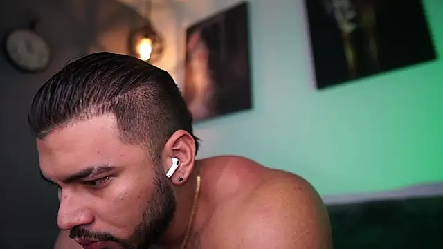 Snapshot of jaxon_colton chatting on March 18, 2025, 4:18 am jaxon colton online show from March 18, 2025, 4:18 am