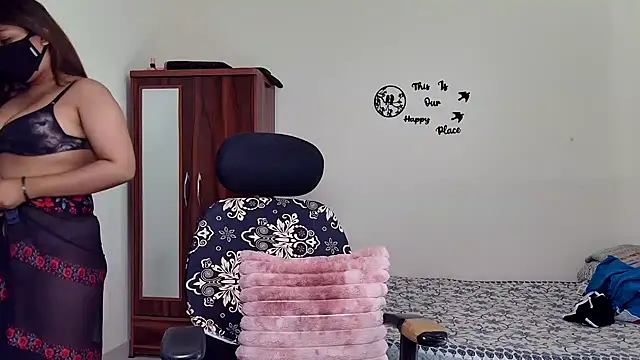 Hoty-Shivangi online show from March 15, 2026, 7:37 am