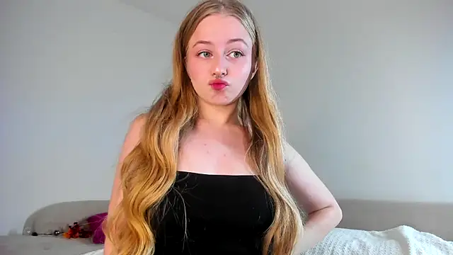 Snapshot of MiaMews chatting on November 27, 2025, 1:33 pm MiaMews online show from November 27, 2025, 1:33 pm