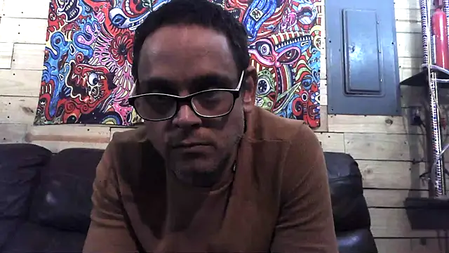 Snapshot of Buffshagswell chatting on December 15, 2025, 8:03 pm Buffshagswell online show from December 15, 2025, 8:03 pm