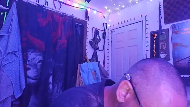 Snapshot of Buffshagswell chatting on June 30, 2026, 4:51 pm Buffshagswell online show from June 30, 2026, 4:51 pm