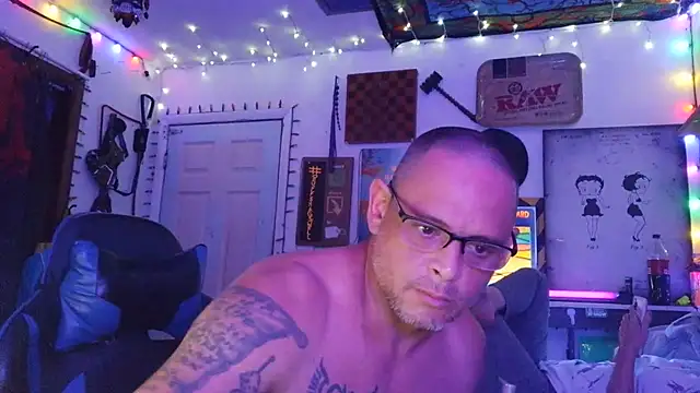 Snapshot of Buffshagswell chatting on July 1, 2026, 6:25 am Buffshagswell online show from July 1, 2026, 6:25 am