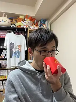 ryusei18570 online show from December 15, 2024, 9:45 am