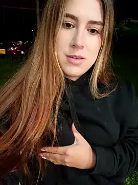Snapshot of Jimena_White_ chatting on October 11, 2025, 6:36 am Jimena White online show from October 11, 2025, 6:36 am