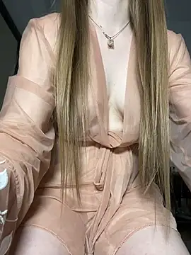 NickiLike online show from May 26, 2026, 6:50 pm