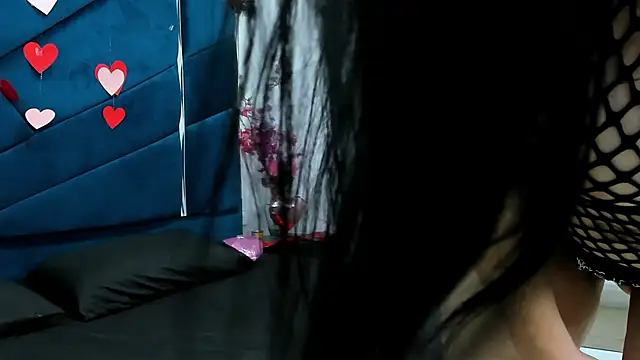 Snapshot of Giorgina_Simons chatting on February 13, 2025, 1:37 pm Giorgina Simons online show from February 13, 2025, 1:37 pm