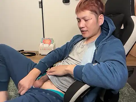 kensnb online show from November 3, 2025, 8:07 am