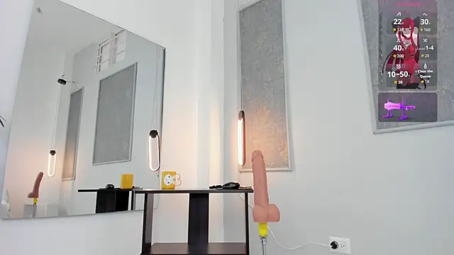 lannarusso  online show from December 14, 2025, 8:20 am