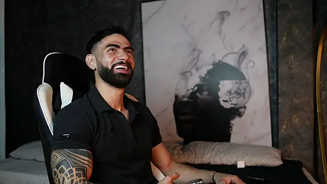 Austin bolt online show from November 12, 2025, 3:32 am