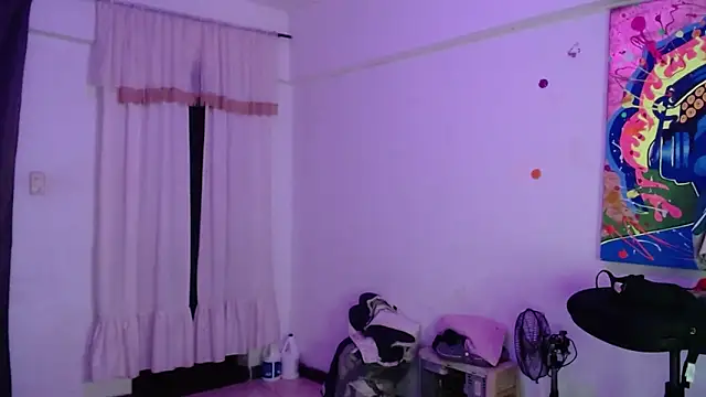 Carlacutte online show from October 7, 2025, 8:26 am