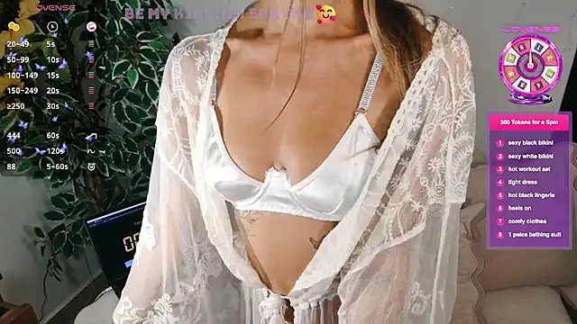 Angel-Ava online show from September 26, 2025, 4:41 am