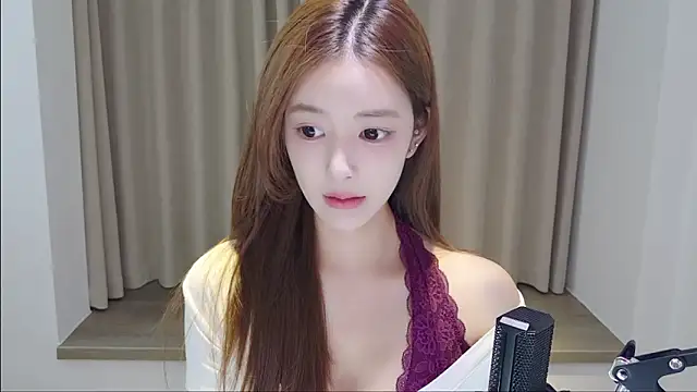 Snapshot of initial-lucky chatting on May 31, 2026, 2:12 pm initial-lucky online show from May 31, 2026, 2:12 pm