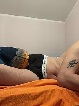 Snapshot of Marko6282 chatting on December 8, 2024, 5:44 pm Marko6282 online show from December 8, 2024, 5:44 pm