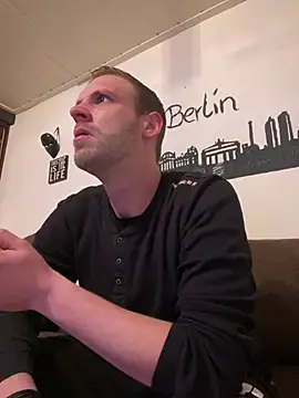 privat-official online show from December 26, 2024, 8:42 pm