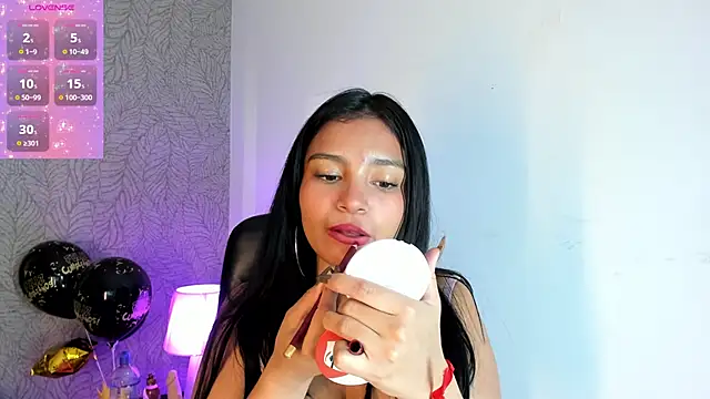 Snapshot of Candys_victoria chatting on October 9, 2025, 3:18 am Candys victoria online show from October 9, 2025, 3:18 am