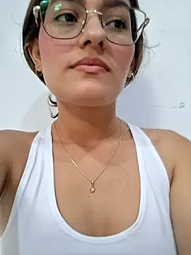 Snapshot of Ary-18 chatting on February 12, 2026, 2:06 pm Ary-18 online show from February 12, 2026, 2:06 pm