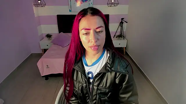 Snapshot of Scarlett__bell chatting on November 29, 2025, 1:11 pm Scarlett bell online show from November 29, 2025, 1:11 pm