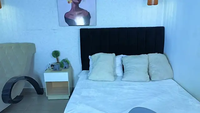 Snapshot of Scarlett__bell chatting on October 1, 2025, 1:15 pm Scarlett bell online show from October 1, 2025, 1:15 pm