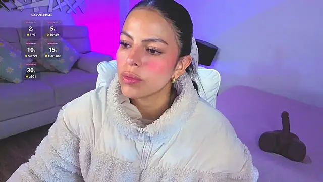 Eliie Ruizz online show from April 2, 2026, 3:46 am