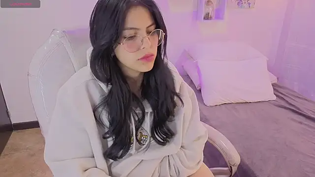 Eliie Ruizz online show from October 26, 2025, 8:48 am