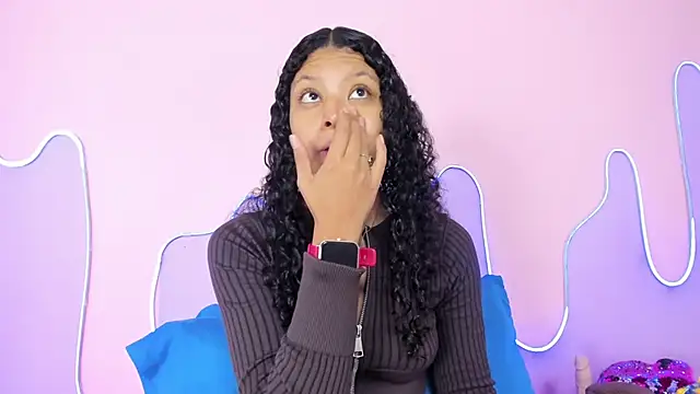 Mingie Rouse online show from October 28, 2025, 12:04 pm