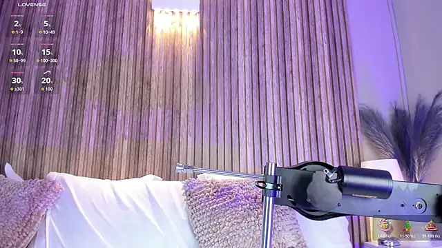 HannaPaola online show from December 18, 2025, 10:35 pm