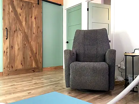 Snapshot of Frankdick01 chatting on November 16, 2025, 3:39 pm Frankdick01 online show from November 16, 2025, 3:39 pm