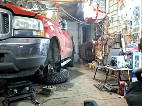 Snapshot of Frankdick01 chatting on December 3, 2025, 5:19 am Frankdick01 online show from December 3, 2025, 5:19 am